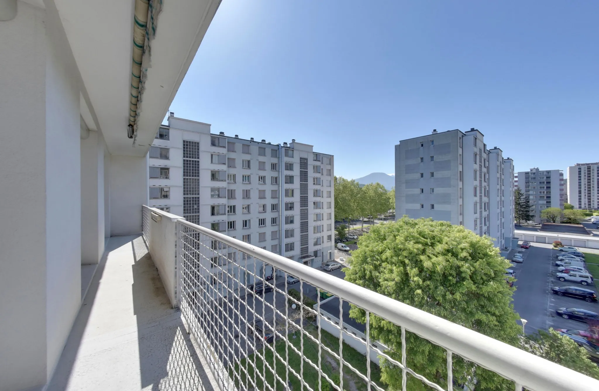 Appartement T4 de 79,01 m² à rénover à Le Pont-de-Claix 