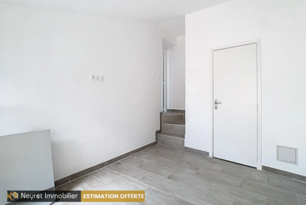 Appartement Type 2 rénové à Lyon 5e avec vue dégagée 