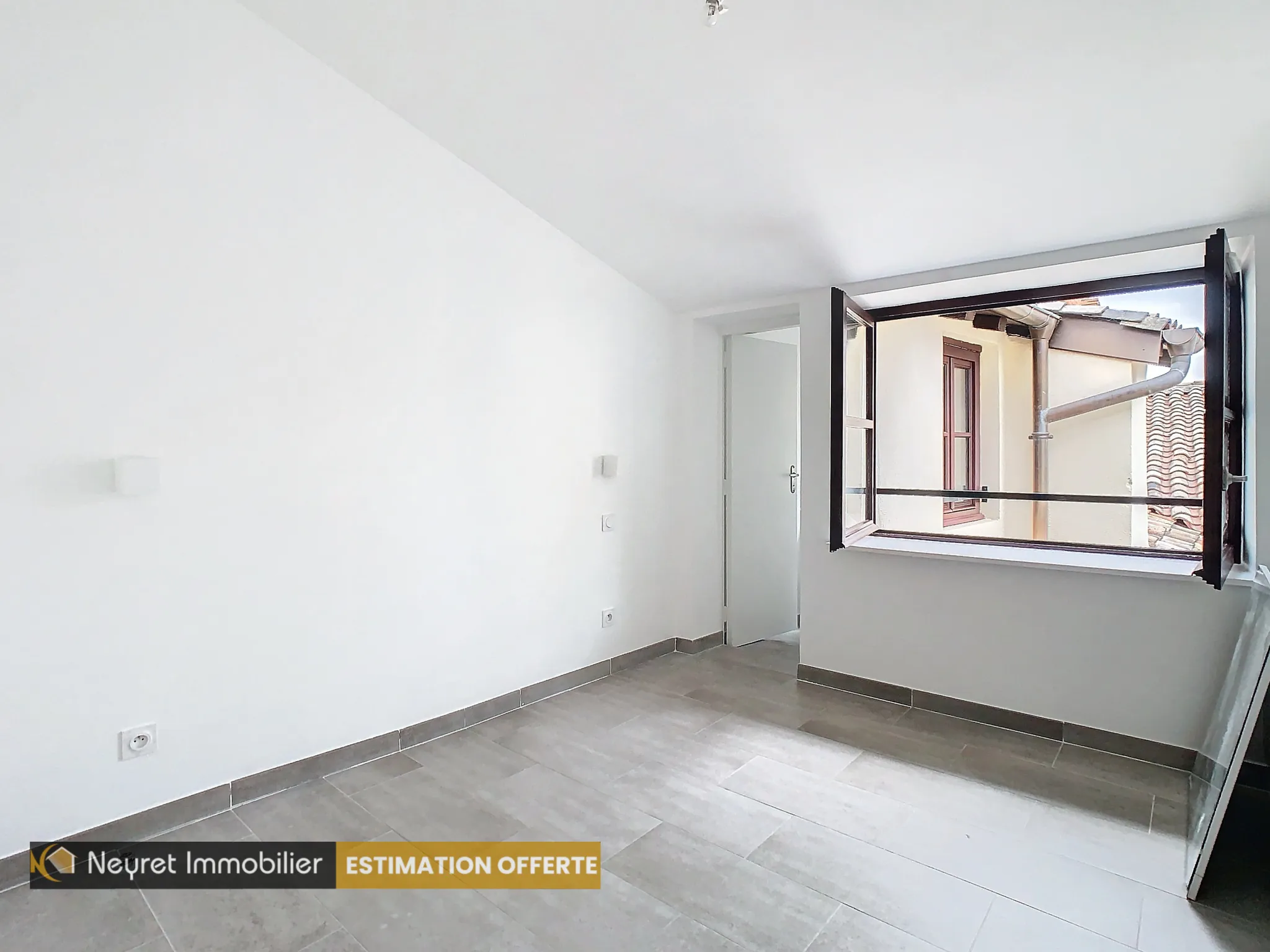 Appartement Type 2 rénové à Lyon 5e avec vue dégagée 