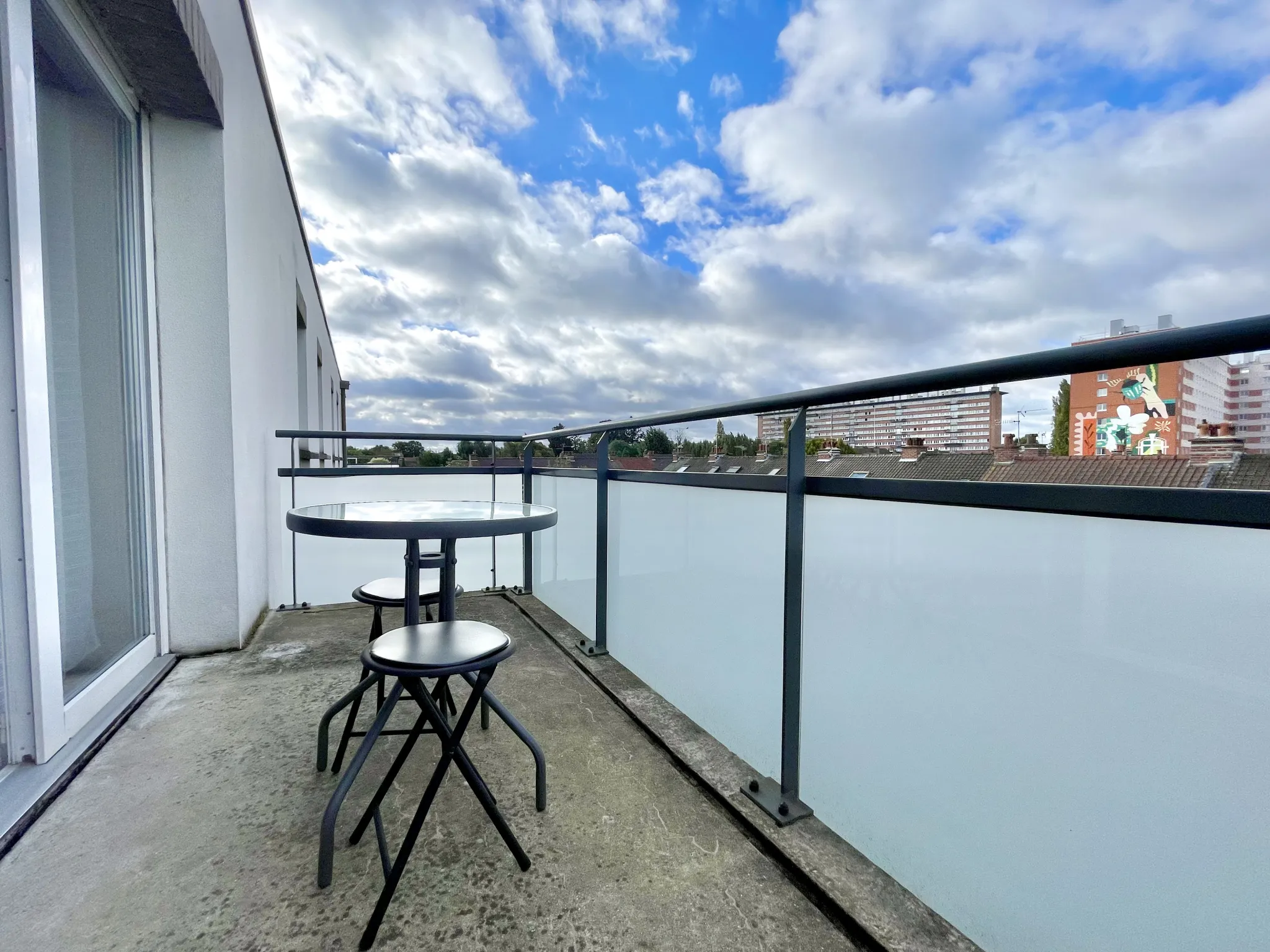 Appartement lumineux à Ronchin - 60m2 - 2 chambres - Balcon et parking 