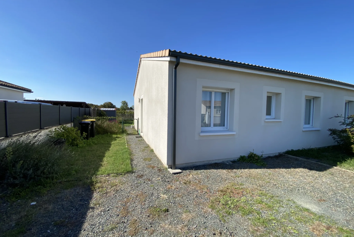 Maison plain pied à Toulenne avec jardin 