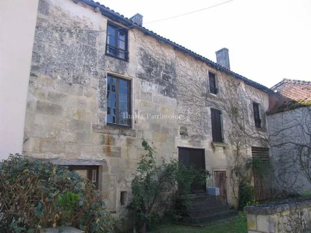 Maison de bourg à Brantome / Bourdeilles de 200 m2 