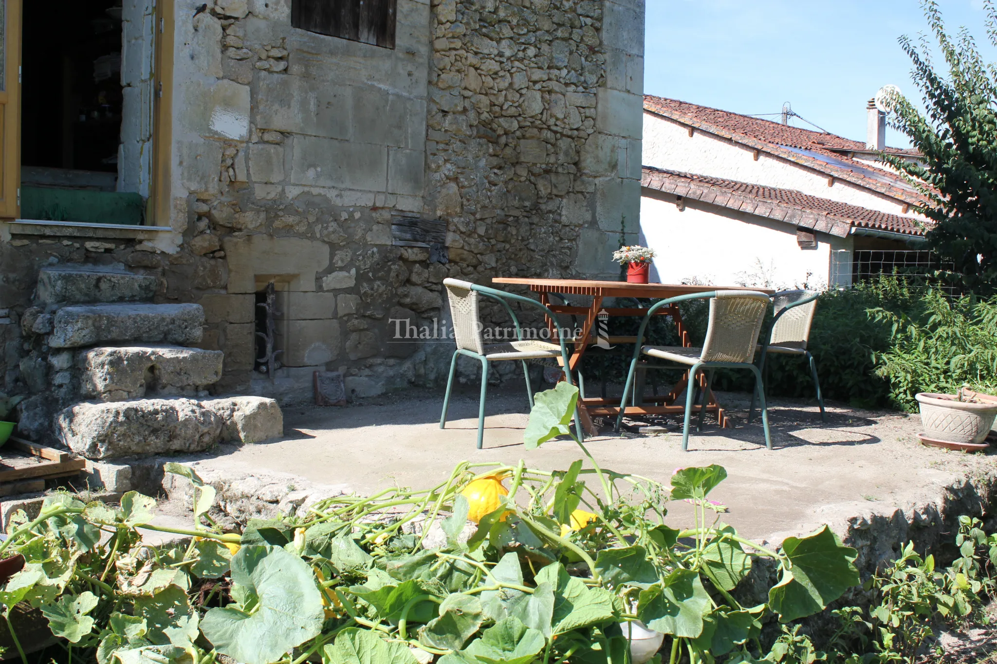 Maison de bourg à Brantome / Bourdeilles de 200 m2 