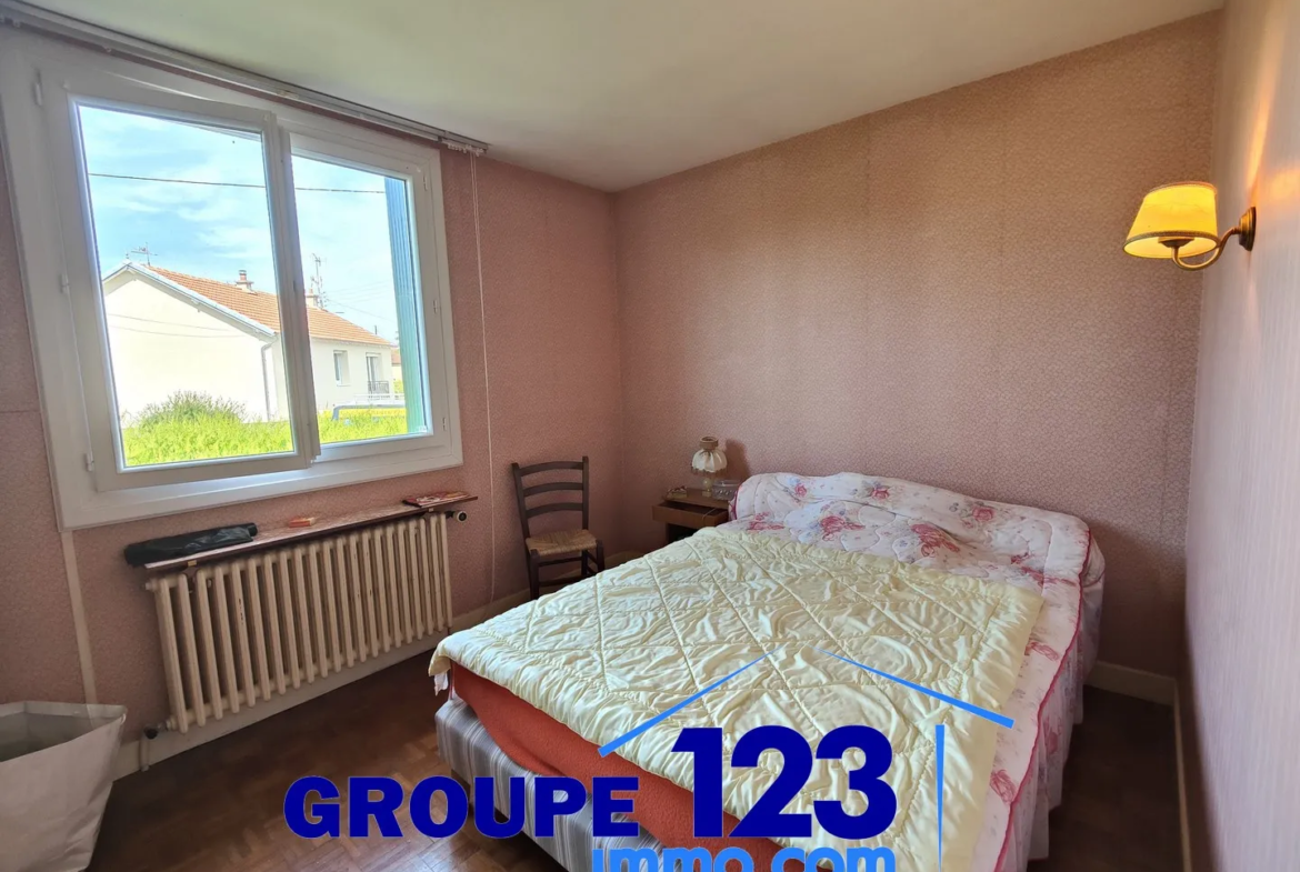 Maison spacieuse de 3 chambres à Migennes - 128 900 € 