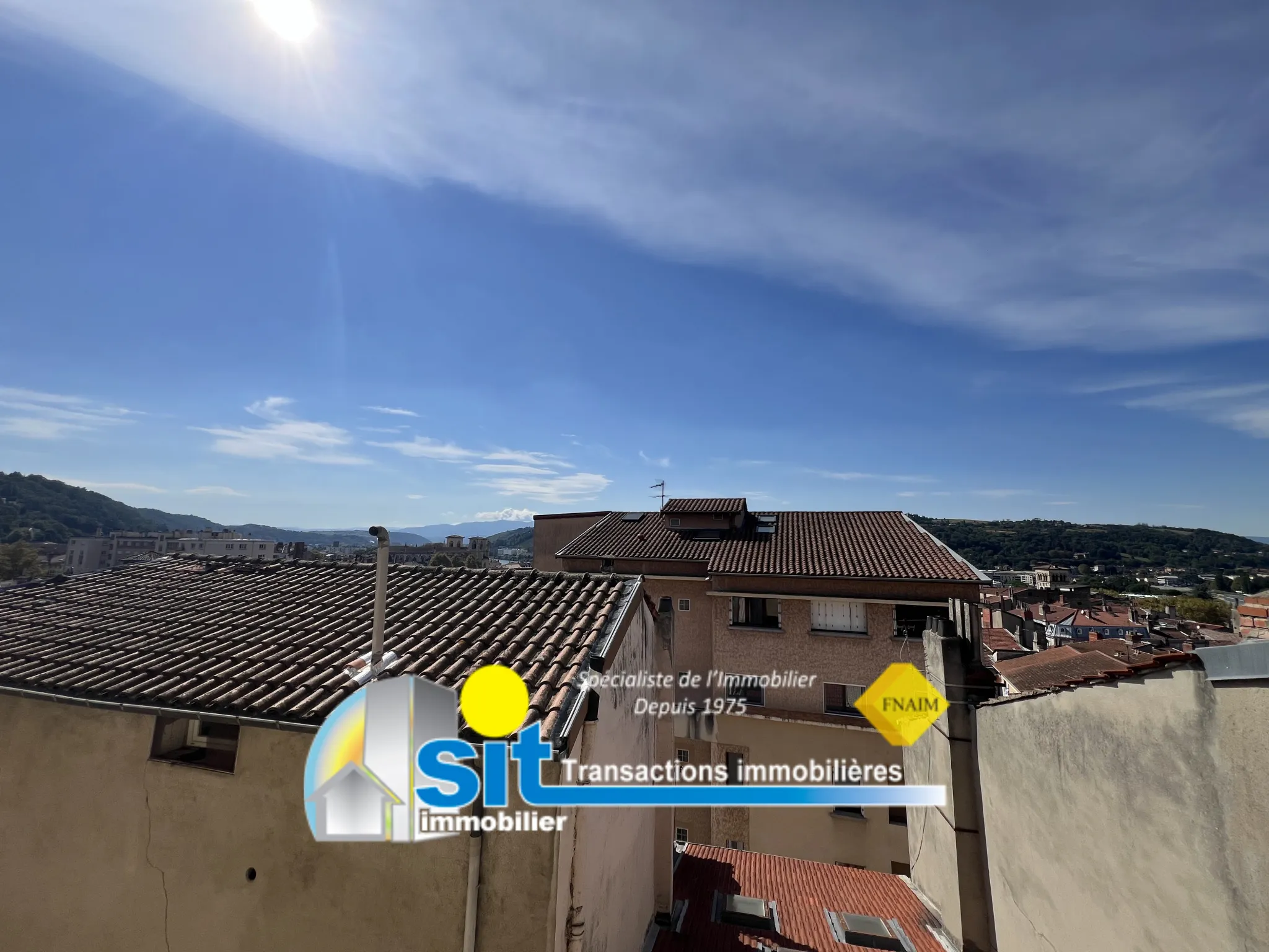 Appartement T2 à Vienne avec Vue, Calme et Potentiel 