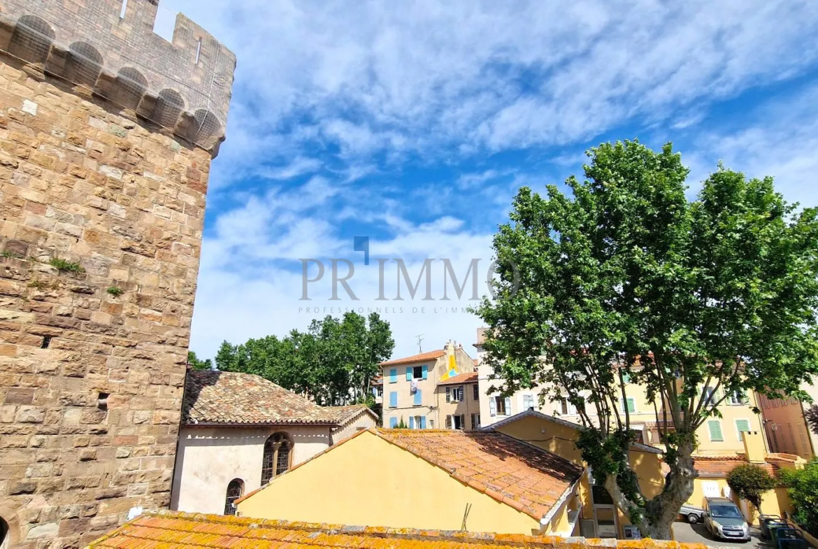 Maison de village rénovée à Fréjus centre historique 