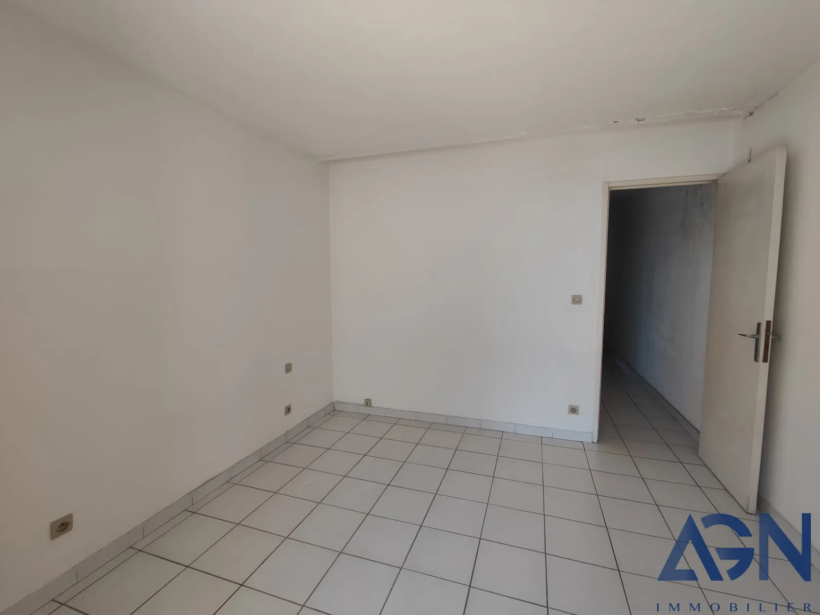 Appartement Lumineux 3 Pièces de 61,24m2 avec Terrasse à Agde 