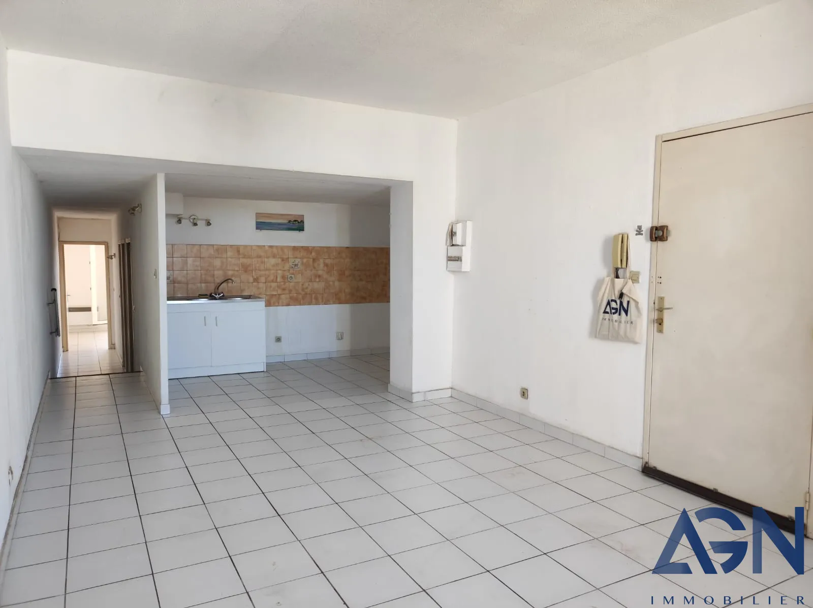 Appartement Lumineux 3 Pièces de 61,24m2 avec Terrasse à Agde 