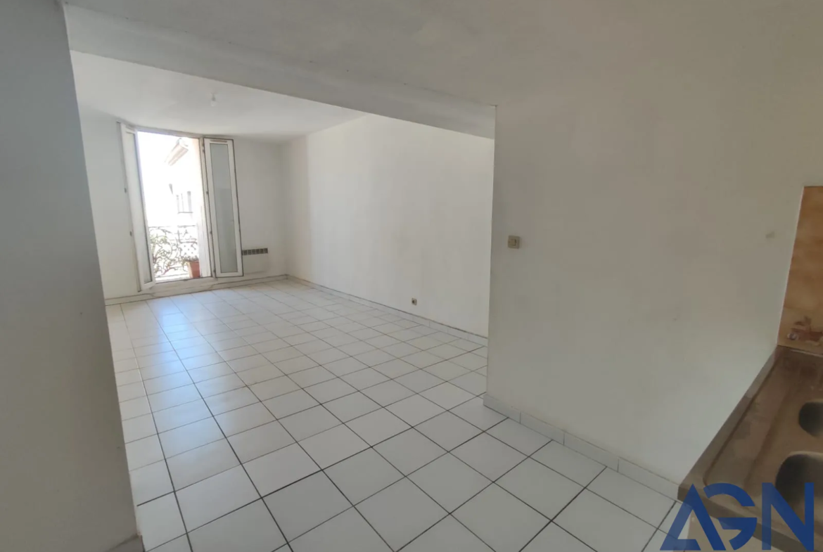 Appartement Lumineux 3 Pièces de 61,24m2 avec Terrasse à Agde 