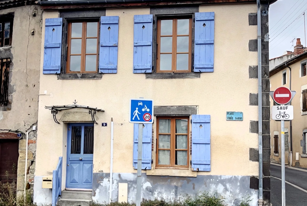 Maison de bourg à Pont du Château avec 2 chambres 