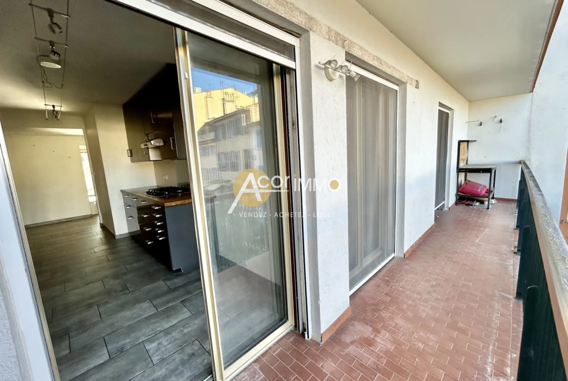 Appartement T4 de 100m2 avec ascenseur à La Seyne-sur-Mer 