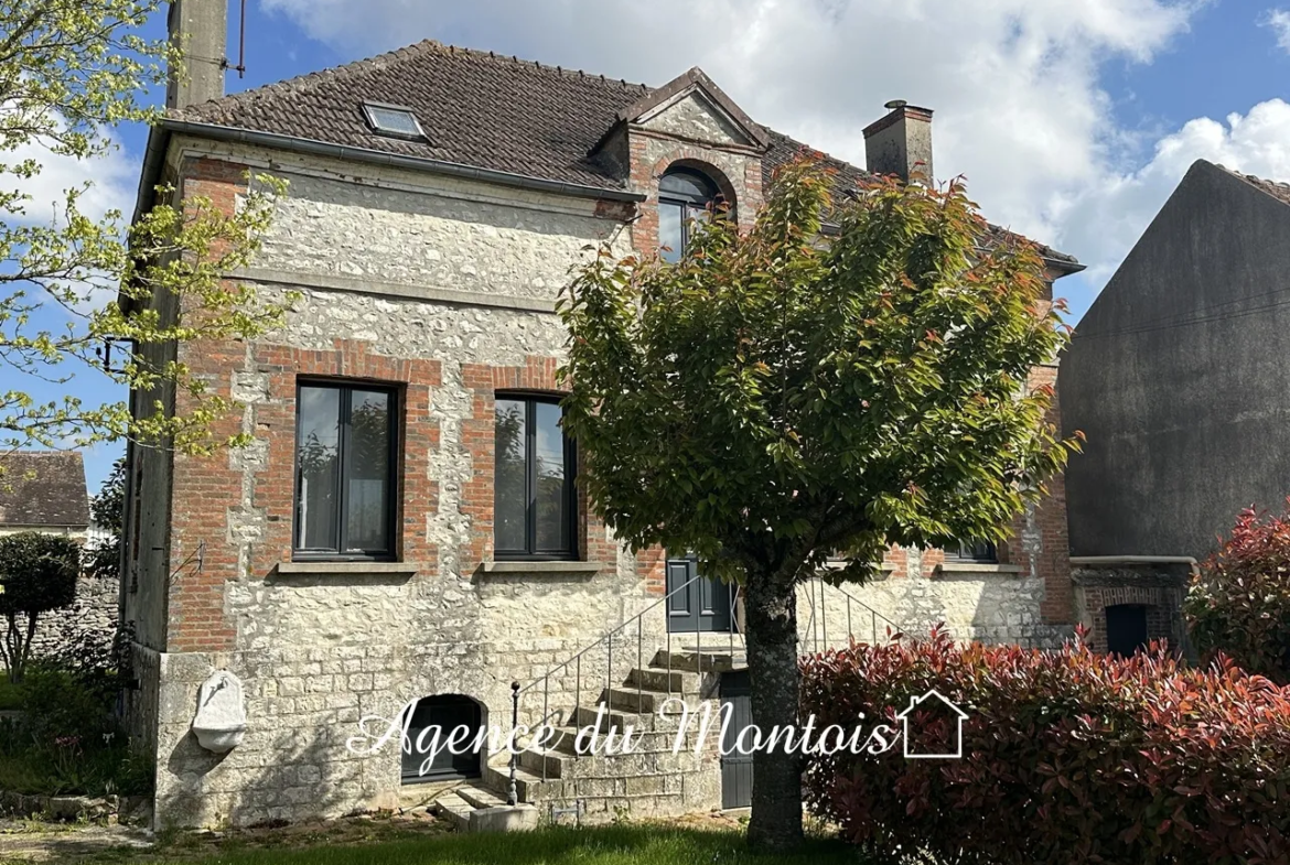 À vendre : Belle maison briarde à Donnemarie-Dontilly 