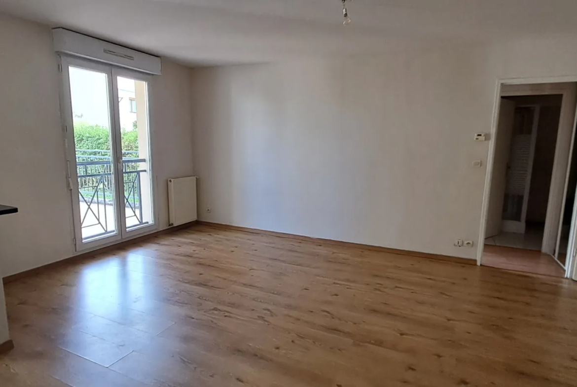 Appartement 2 pièces en rez-de-jardin à Dourdan ! 