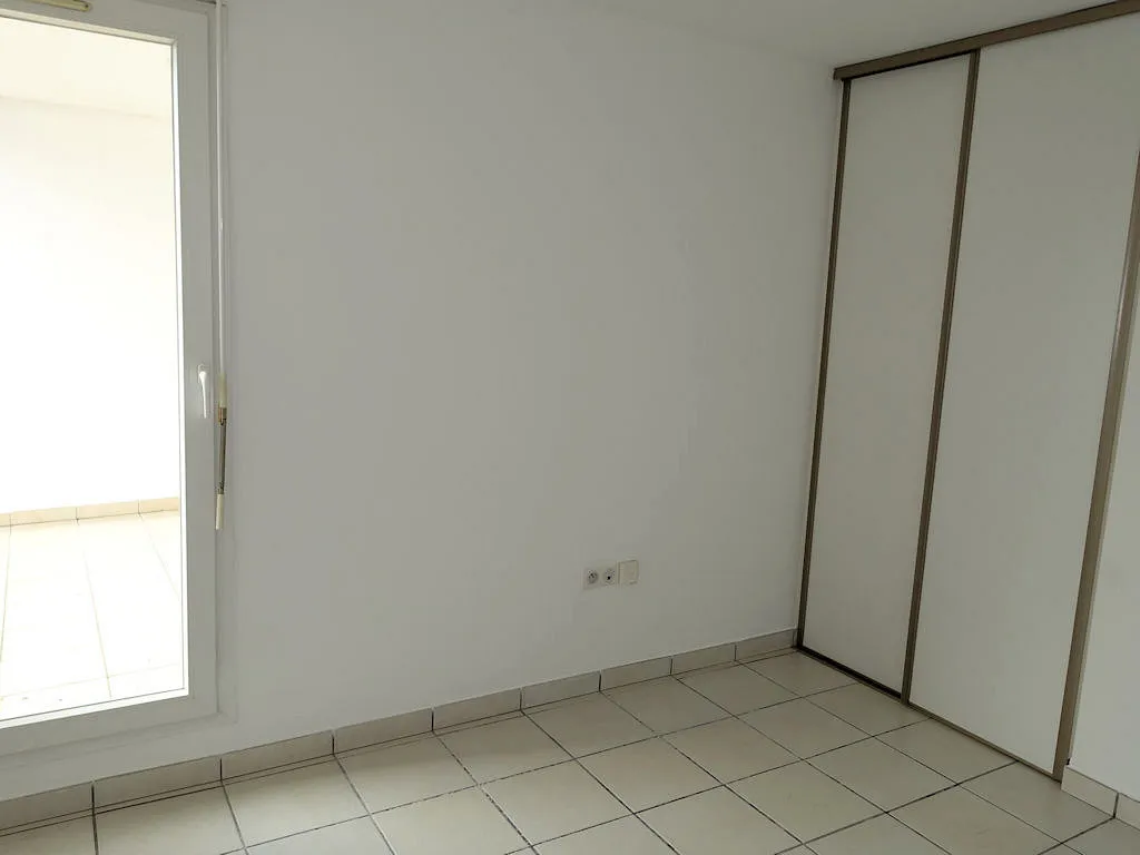 Appartement T3 de 63m2 à Ste Clotilde avec vue mer et montagne 