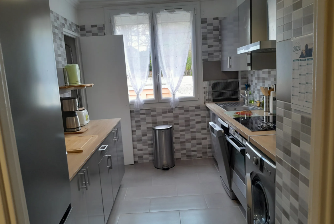 Appartement T3 à Saint-Raphaël de 55.91m2 avec 2 chambres 