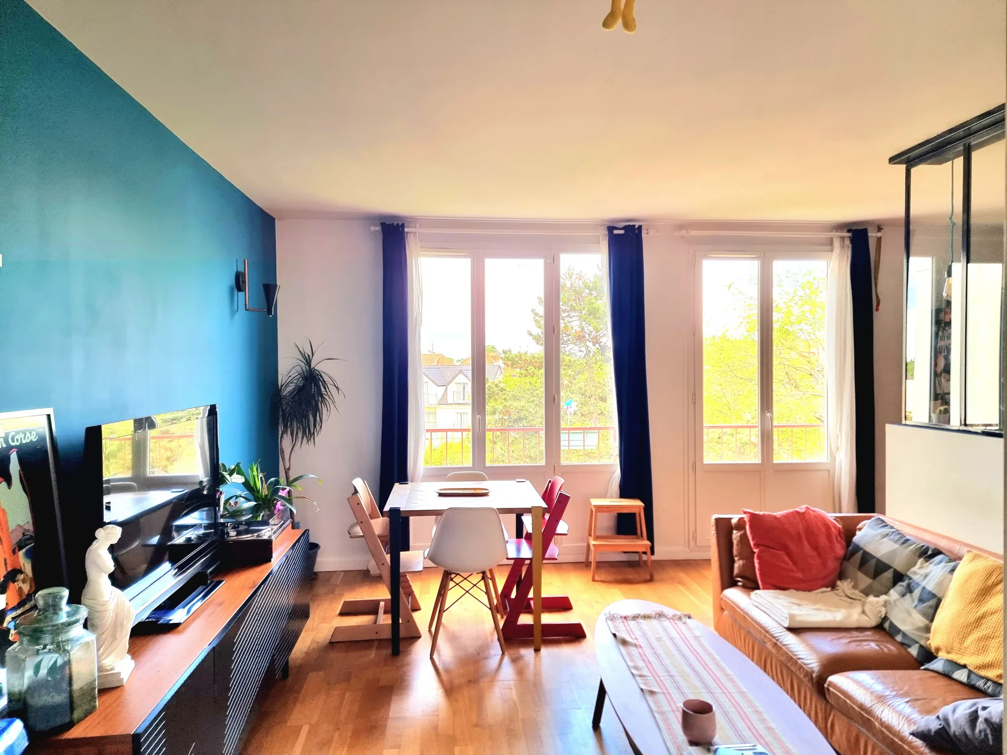 Appartement lumineux 3 chambres avec balcon à Vitry sur seine 