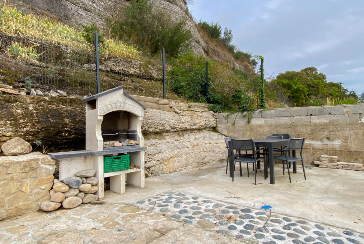 Maison mitoyenne rénovée avec 2 chambres - Le Pouzin 