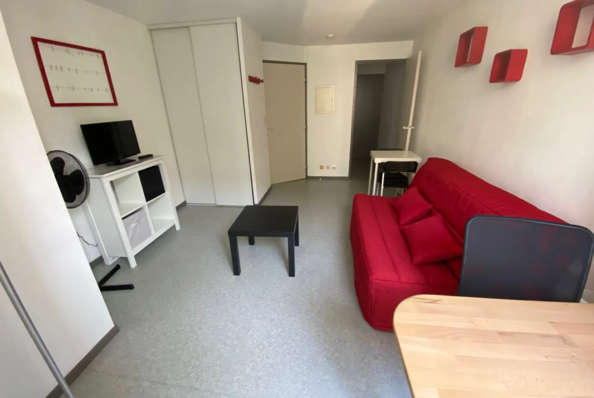 Studio meublé de 22 m² à Nîmes, idéal pour investissement 