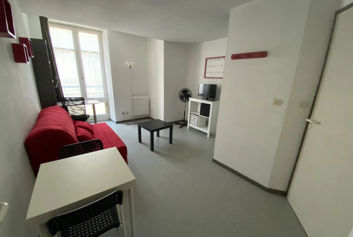 Studio meublé de 22 m² à Nîmes, idéal pour investissement 