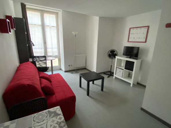 À vendre : Studio meublé de 22 m² au cœur de Nîmes