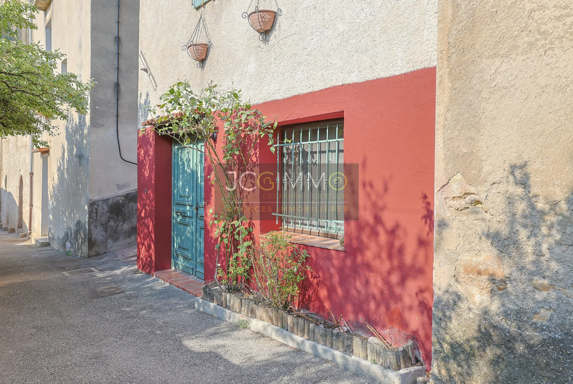 Maison de village de 110 m² à Solliès-Toucas sans travaux 