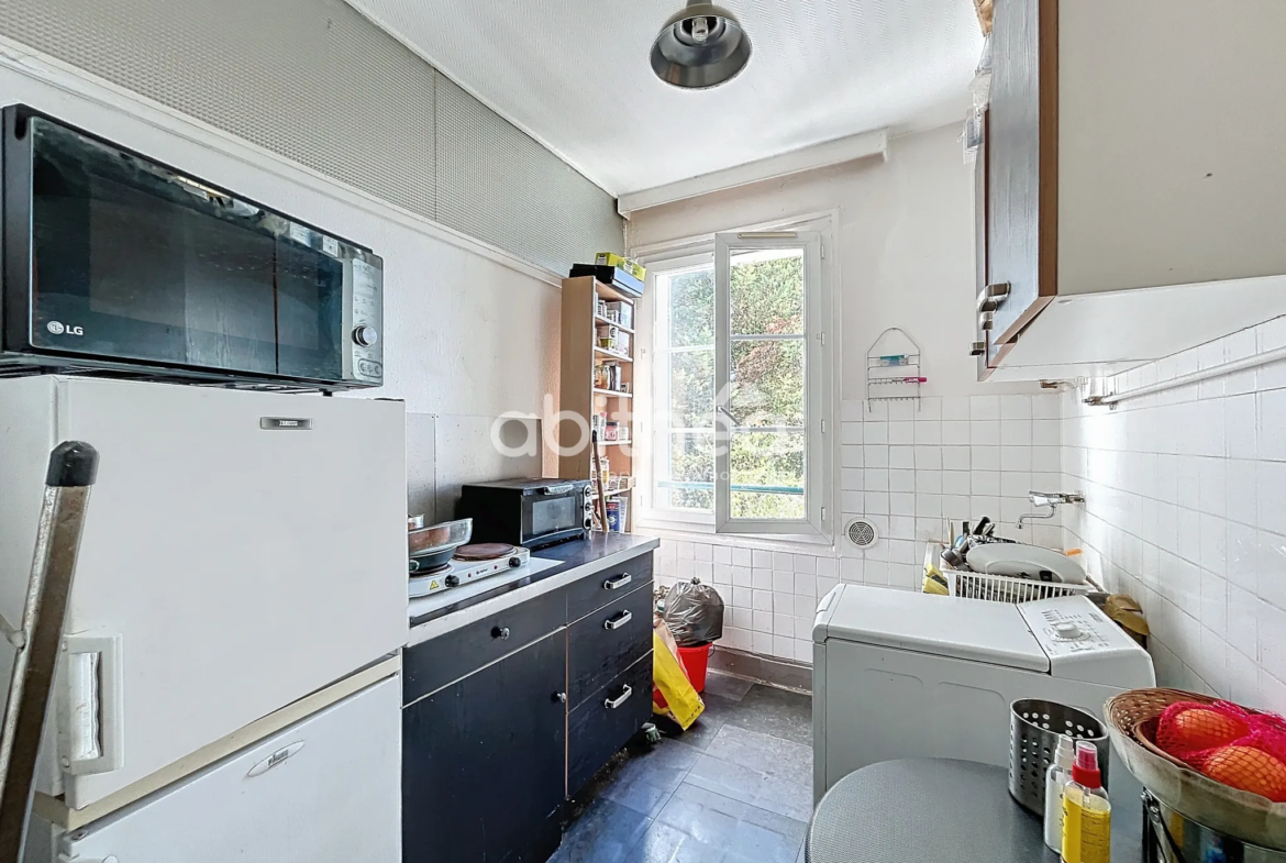 À vendre F2 de 36m² loué à Choisy-Le-Roi pour 123000€ 