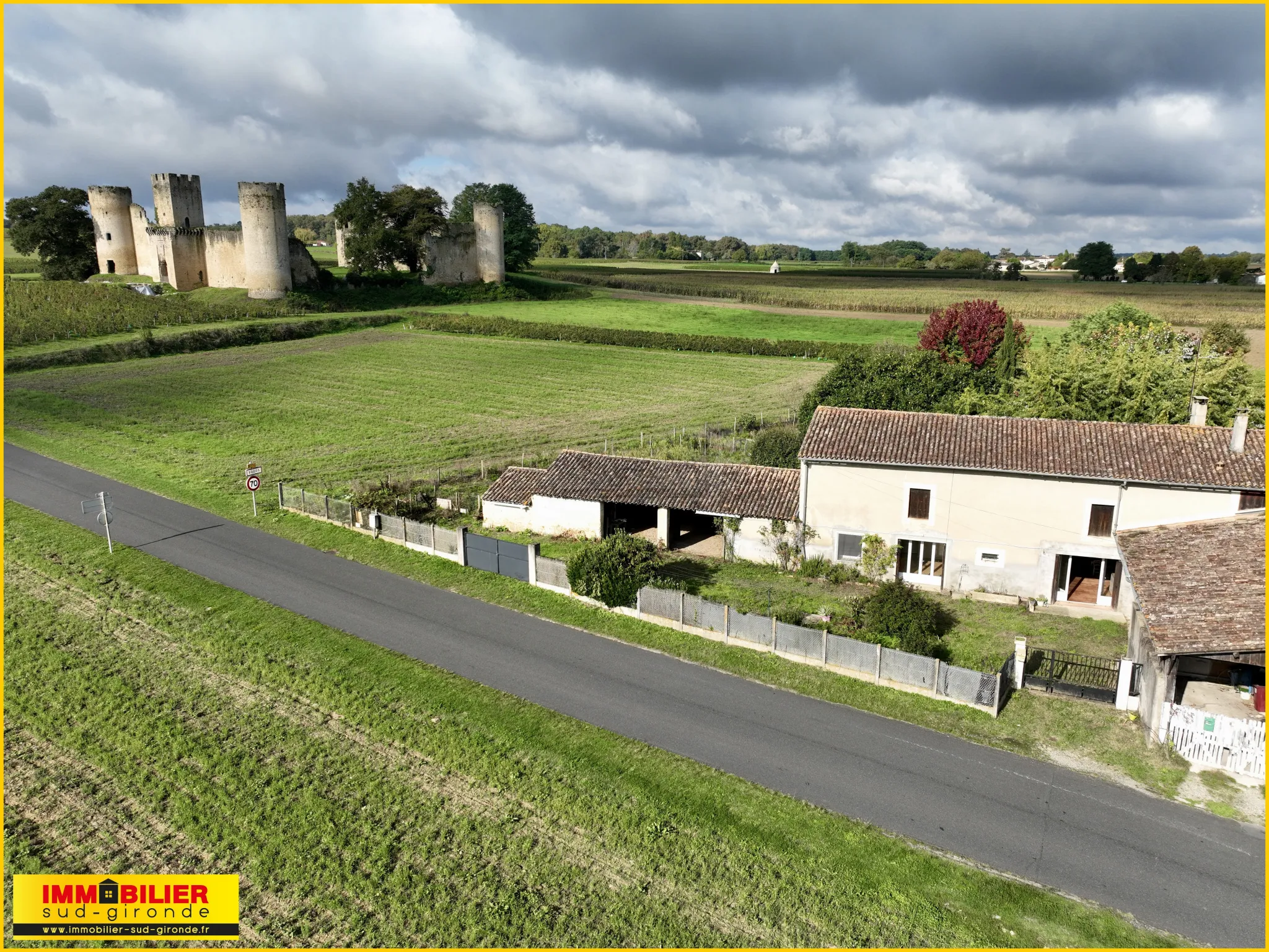 Maison en pierre à rénover à Budos 