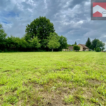 Terrain à bâtir de 1200 m² en vente à Jouvençon pour 30 000 €