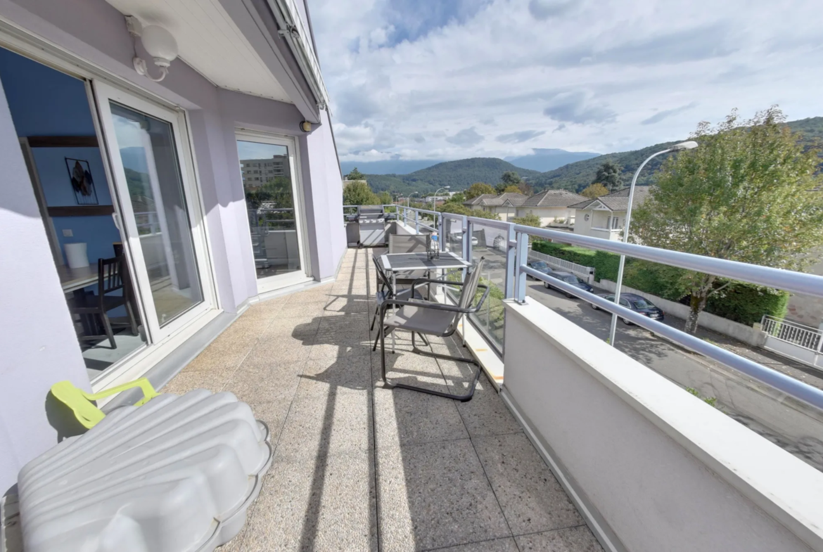 Superbe appartement T3 à Échirolles avec terrasse et parking 