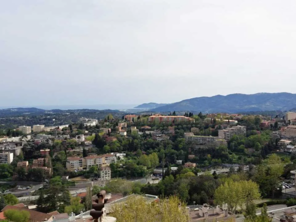 Superbe appartement duplex à Grasse avec vue panoramique