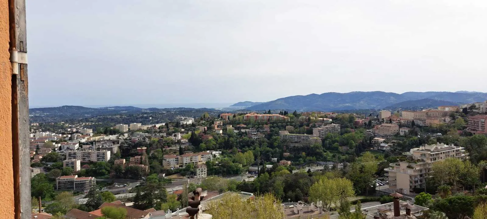 Superbe appartement duplex à Grasse avec vue panoramique 