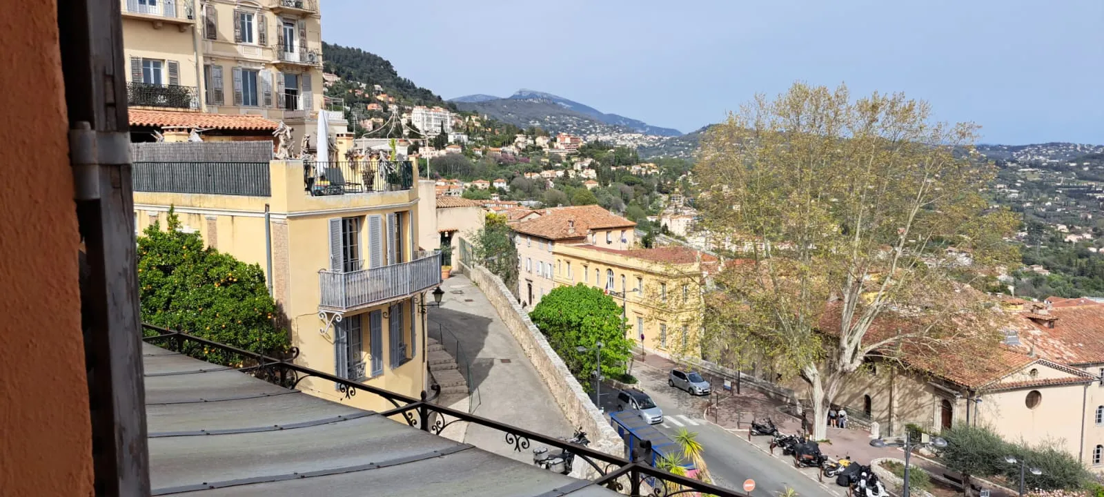 Superbe appartement duplex à Grasse avec vue panoramique 