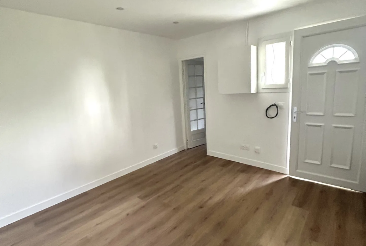 Local Commercial de 28 m2 avec Jardin à Le Raincy - Idéal Investissement 