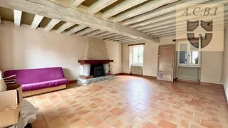 Longère avec potentiel à vendre près de Beaugency 