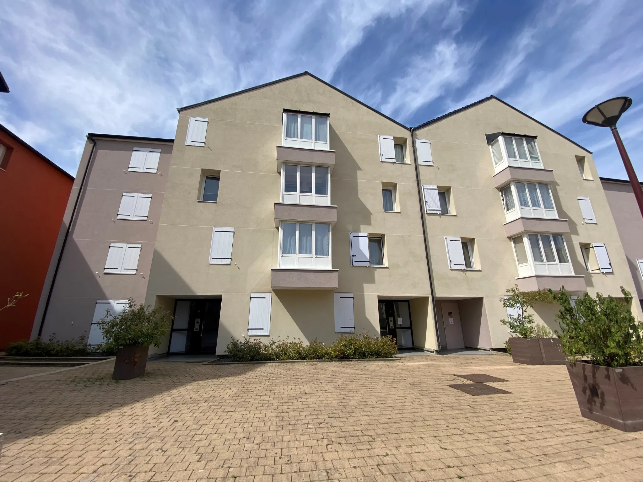 À vendre : Appartement 4 pièces à Ris-Orangis - 77,40 m² 