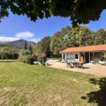 Maison atypique avec piscine à vendre à Corsavy