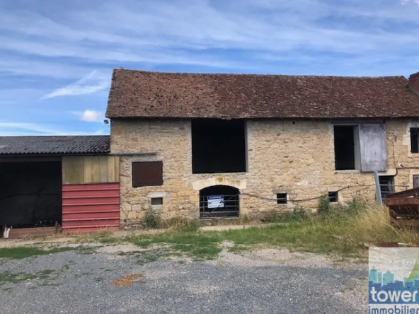 Grange avec terrain de 20000 m² à Causse et Diege