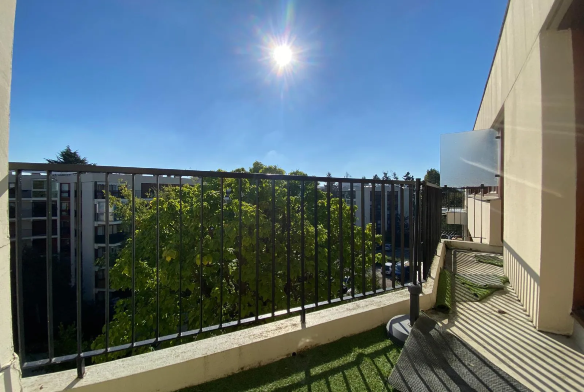 Appartement lumineux à Le Chesnay - Dernier étage sans vis-à-vis 