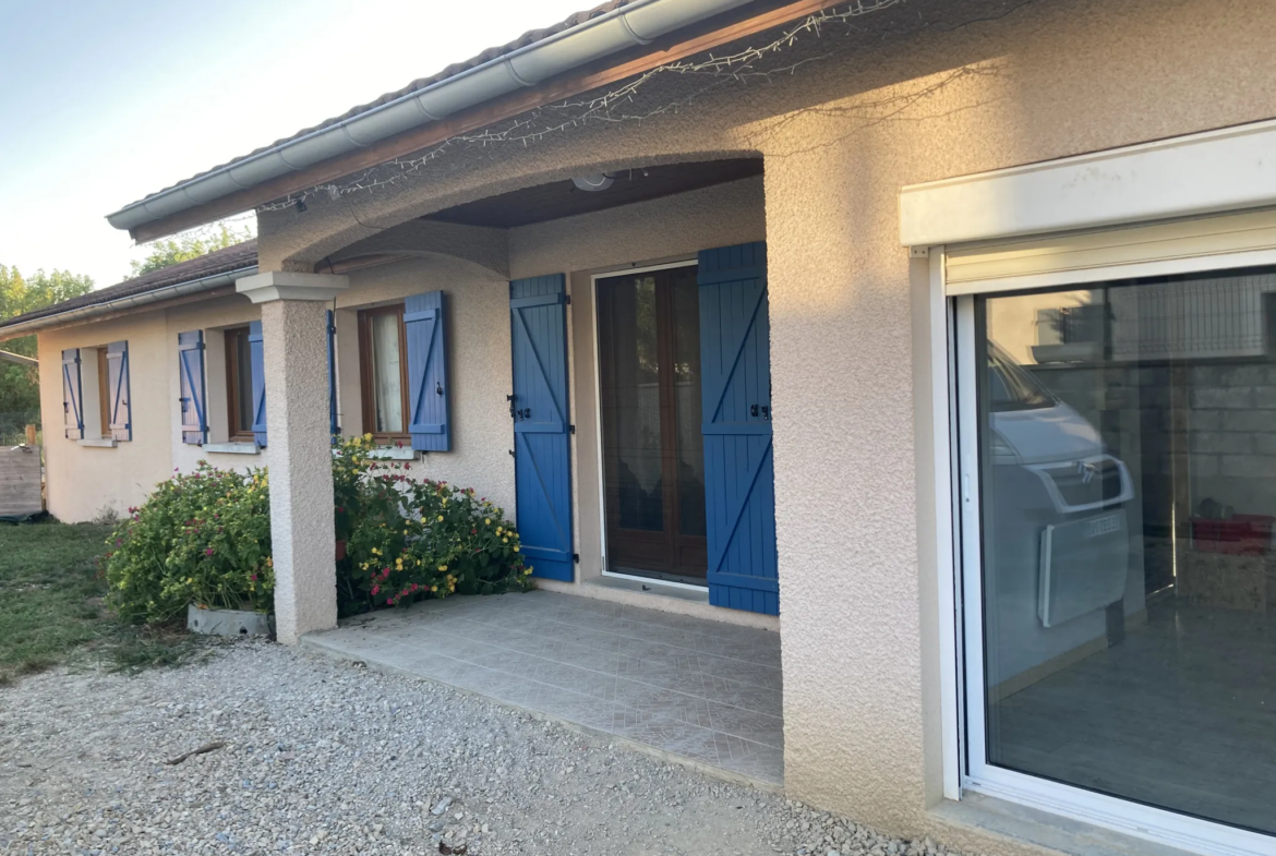 Belle villa T7 de 130 m2 avec jardin à La Balme les Grottes 