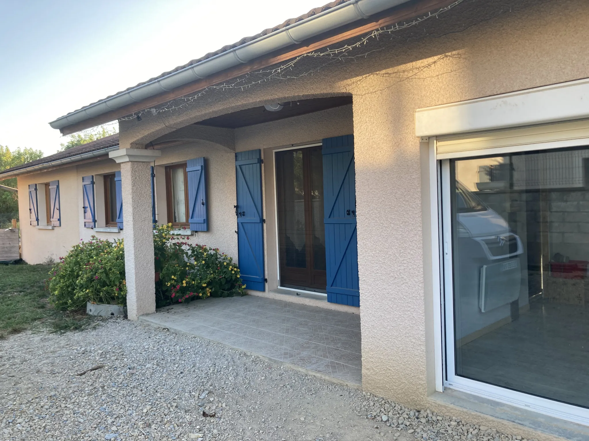 Belle villa T7 de 130 m2 avec jardin à La Balme les Grottes 