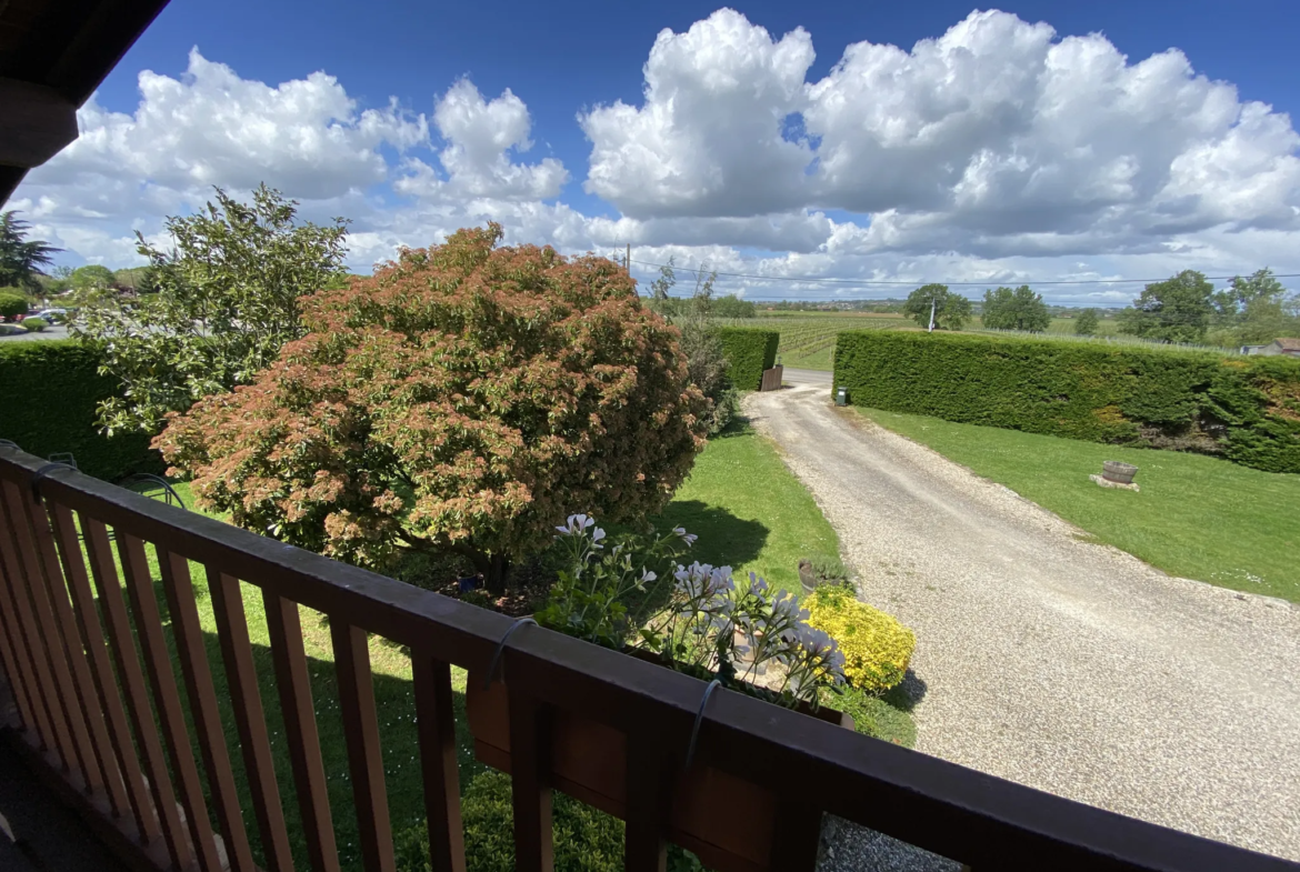 Maison 5 pièces à vendre à Loupiac de la Réole avec jardin et garage 