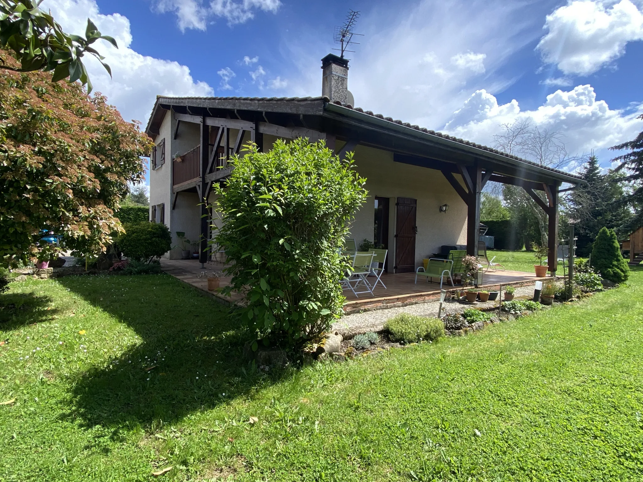 Maison 5 pièces à vendre à Loupiac de la Réole avec jardin et garage 