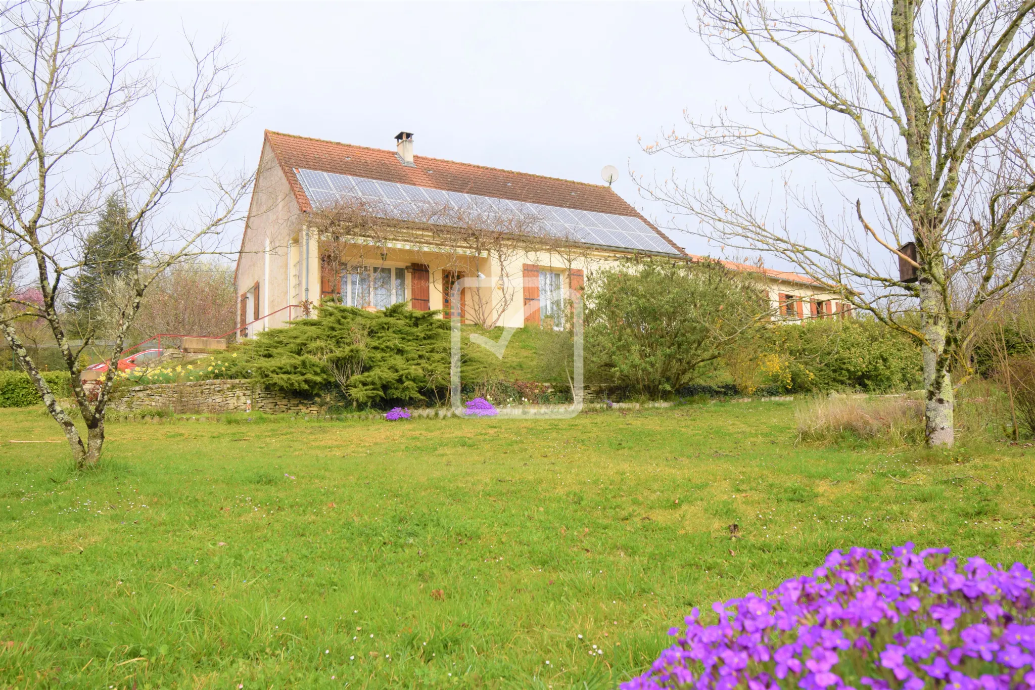 Maison à vendre à Agonac, 5 pièces avec grand terrain 