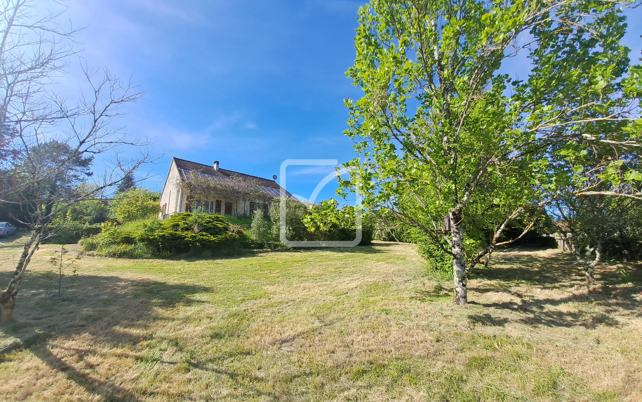 Maison familiale à Agonac avec terrain de 2027 m2 