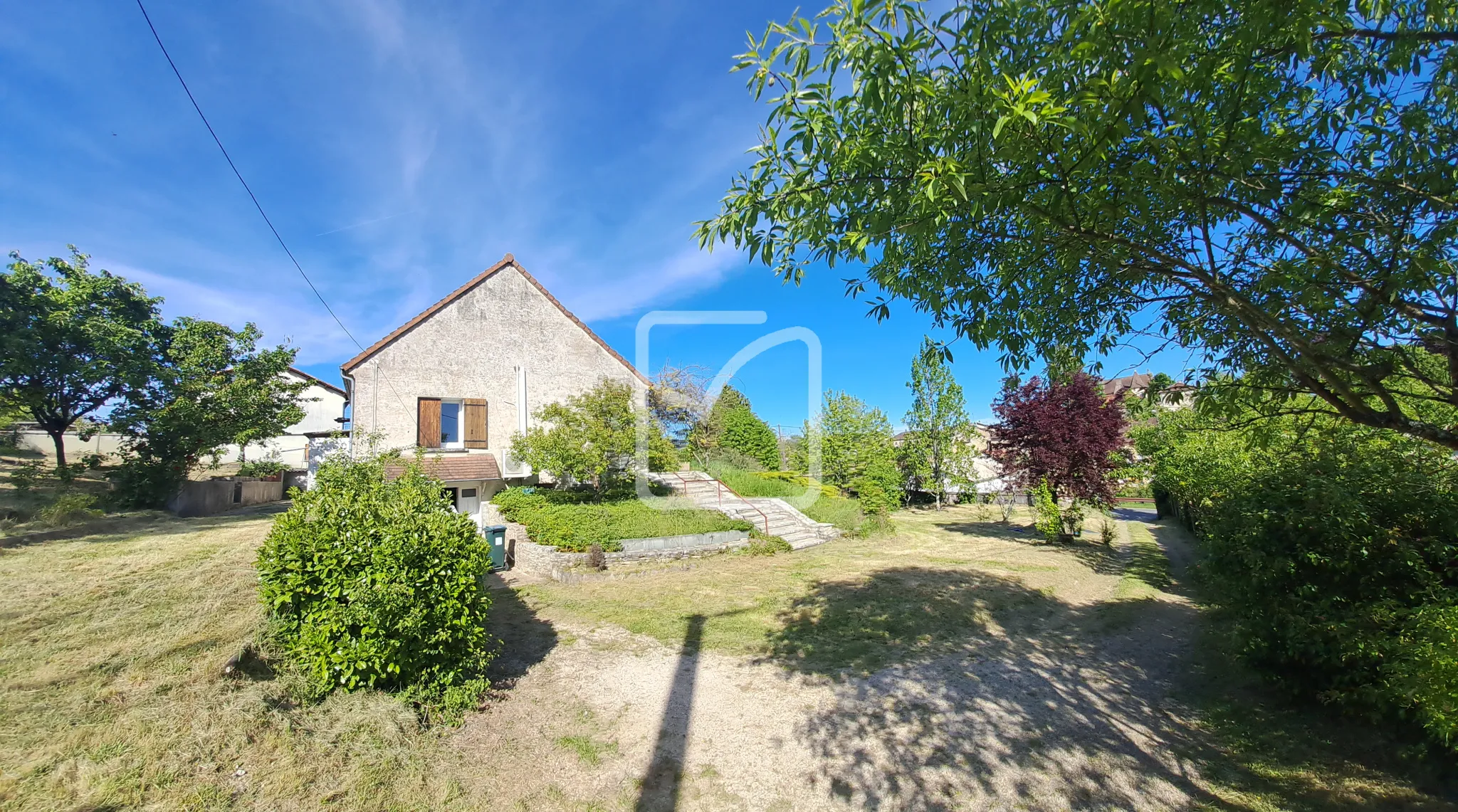 Maison familiale à Agonac avec terrain de 2027 m2 