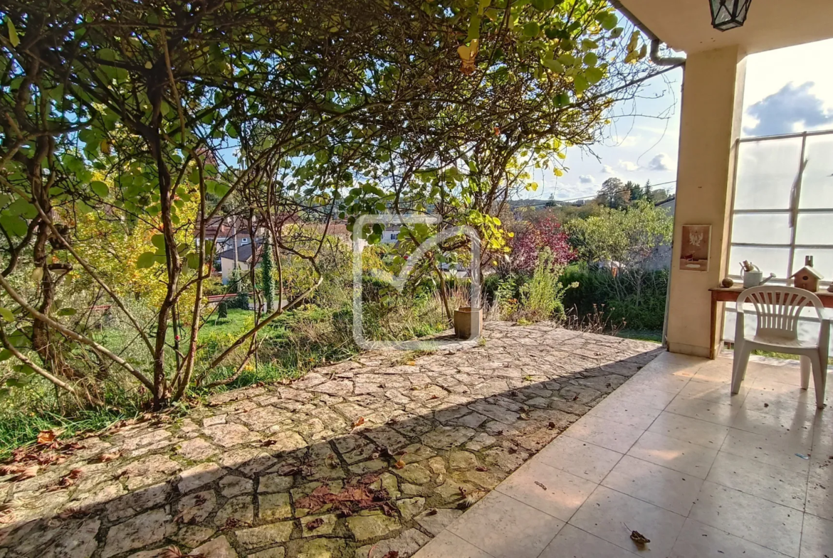 Maison familiale à Agonac avec terrain de 2027 m2 