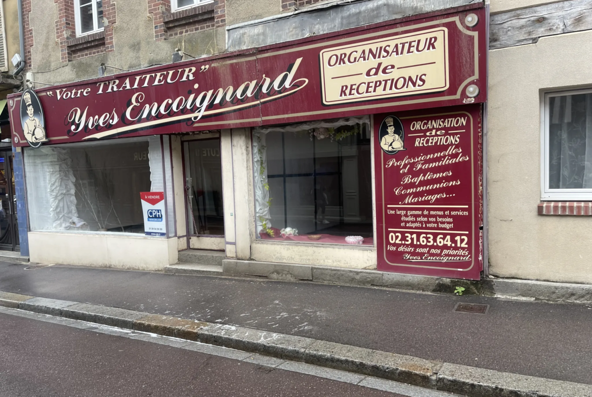 Local commercial avec appartement à Livarot - 78m² 