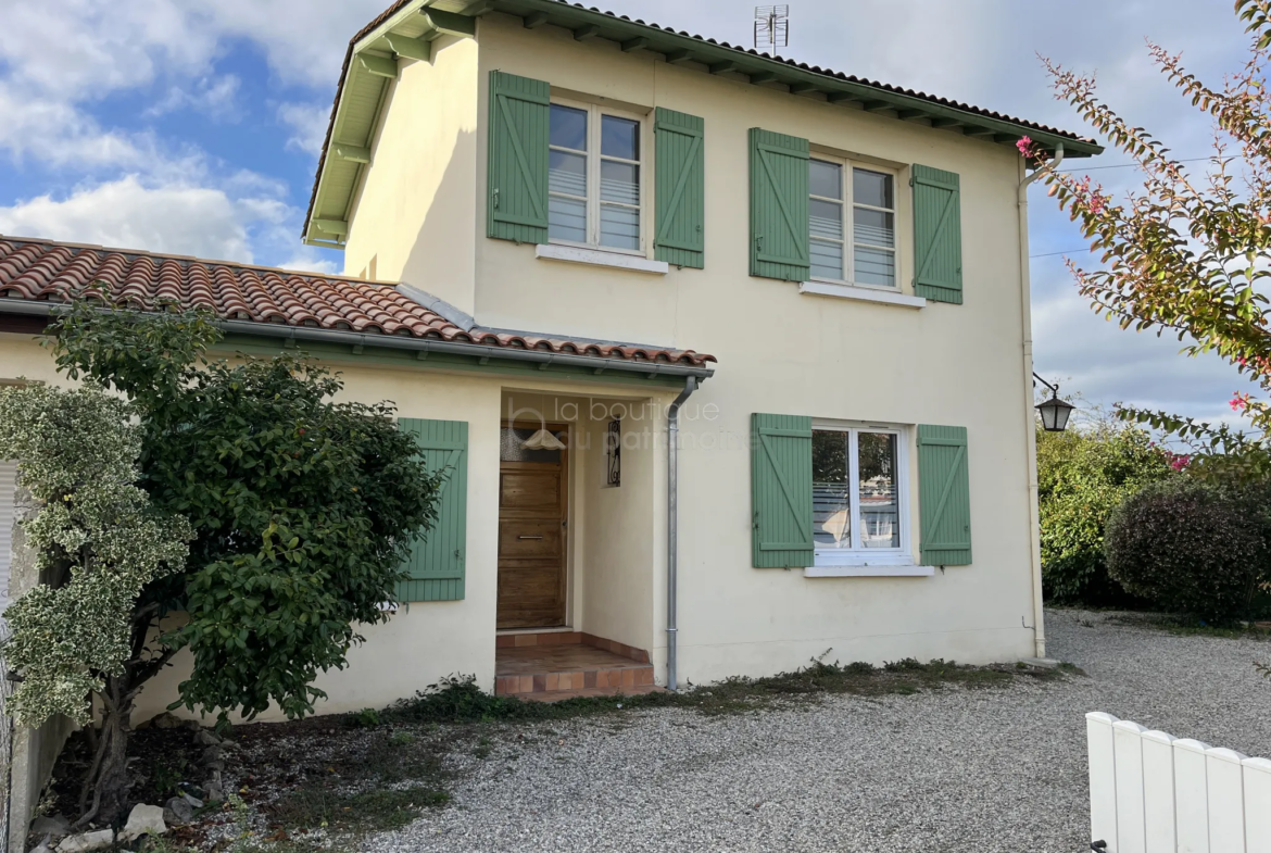 Maison SANS Travaux à Vendre à Bazas - 3 Chambres, Garage et Terrasse 