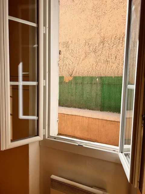 Charmante maison avec jardin et deux appartements à Toulon Ouest 