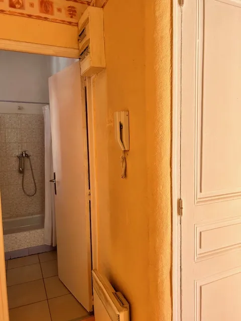 Charmante maison avec jardin et deux appartements à Toulon Ouest 